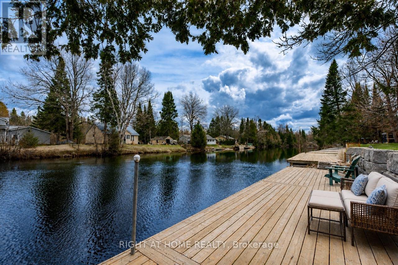 369 SOUTHAM DRIVE - 8