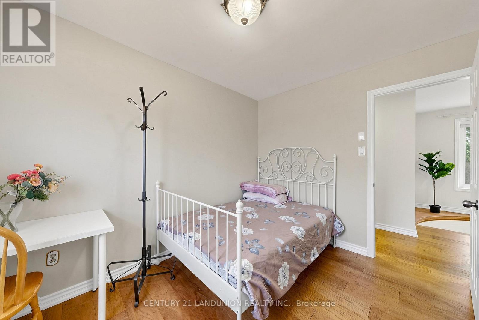 329 ATHA AVENUE - 21