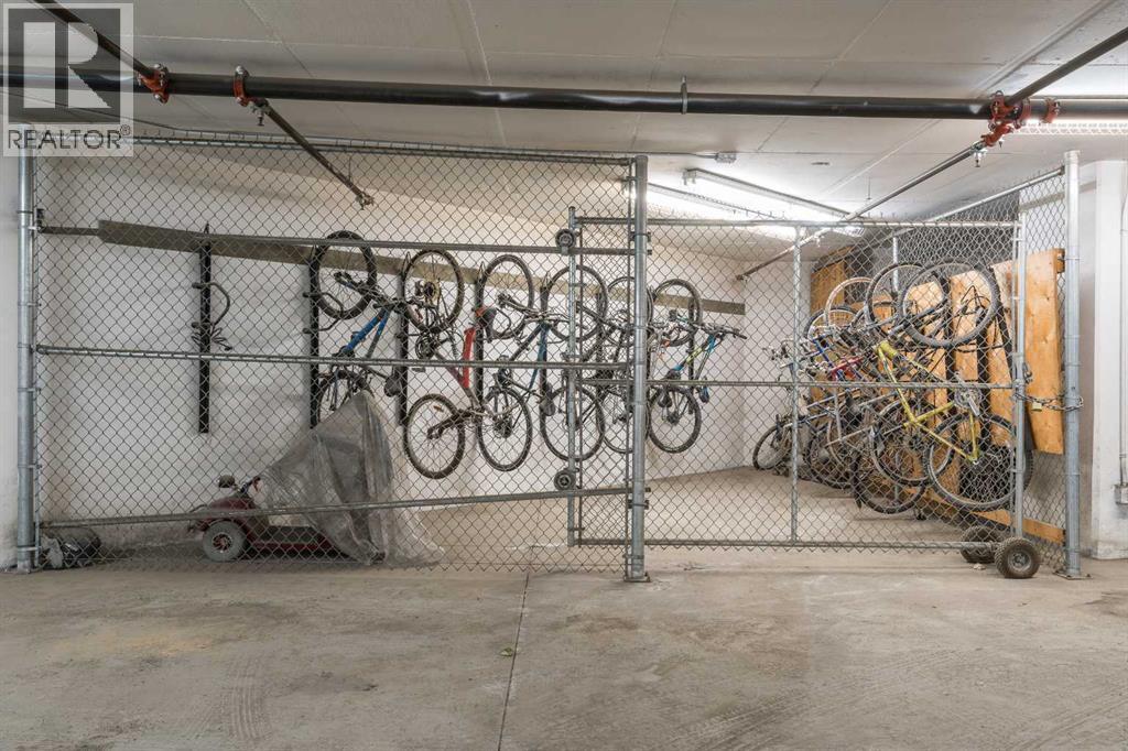 #802 2505 17 Avenue SW - 36