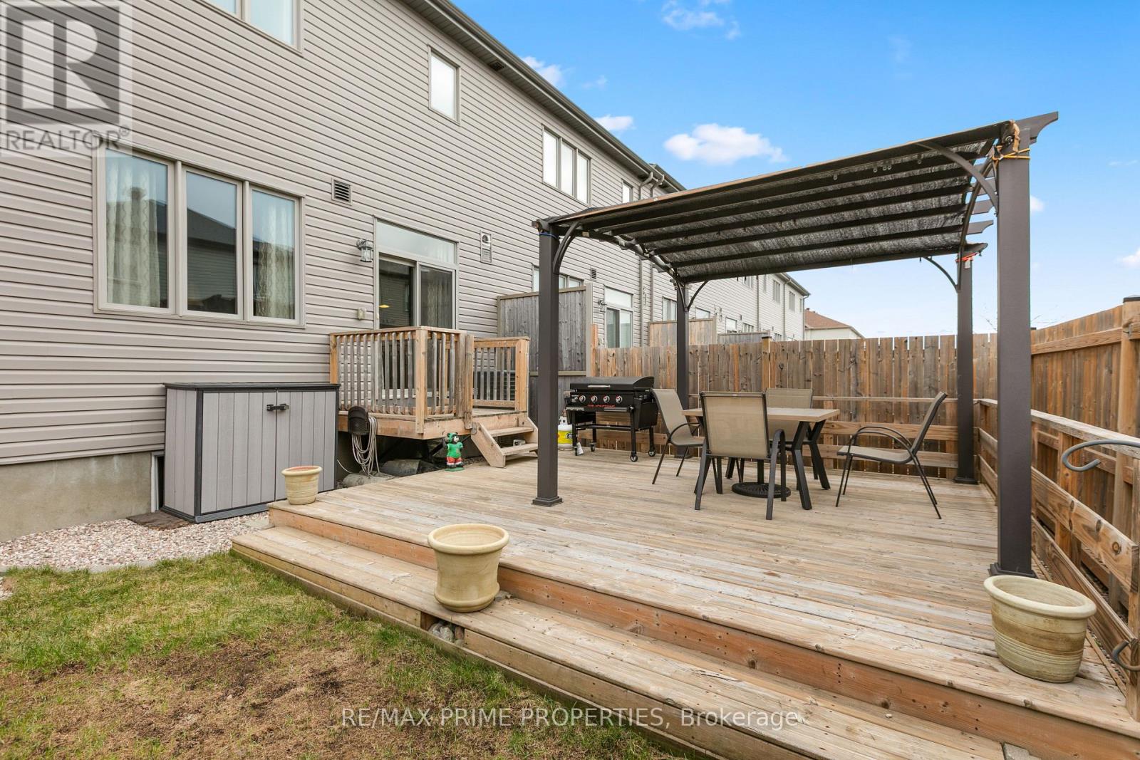 942 KILBIRNIE DRIVE - 40