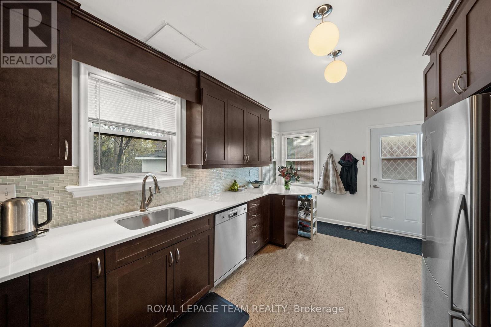 873 SMYTH ROAD - 12