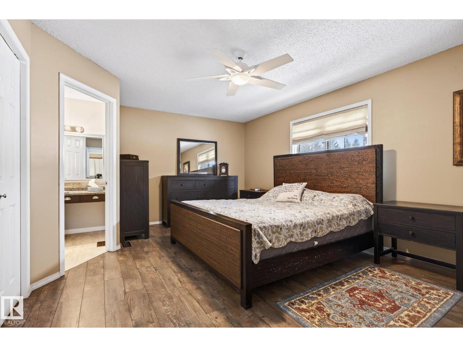 17 LEPINE PL, St. Albert