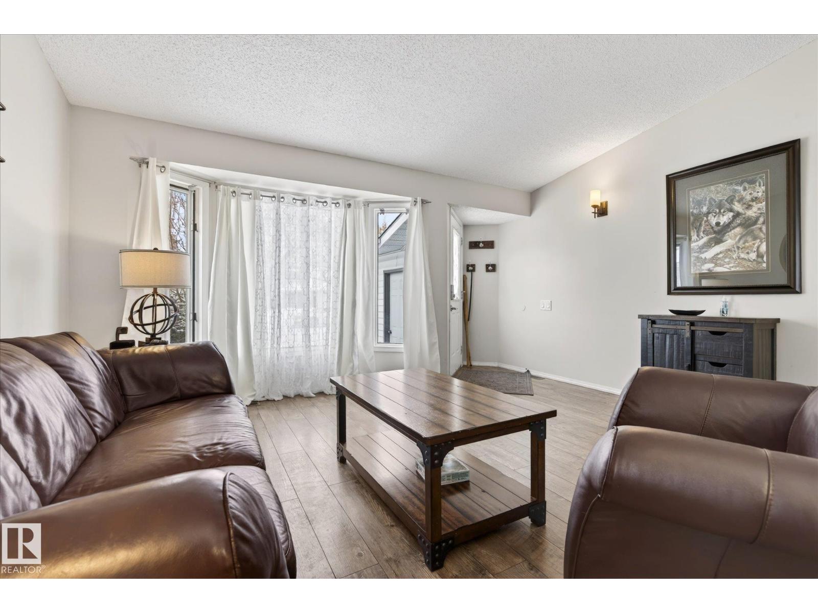 17 LEPINE PL, St. Albert