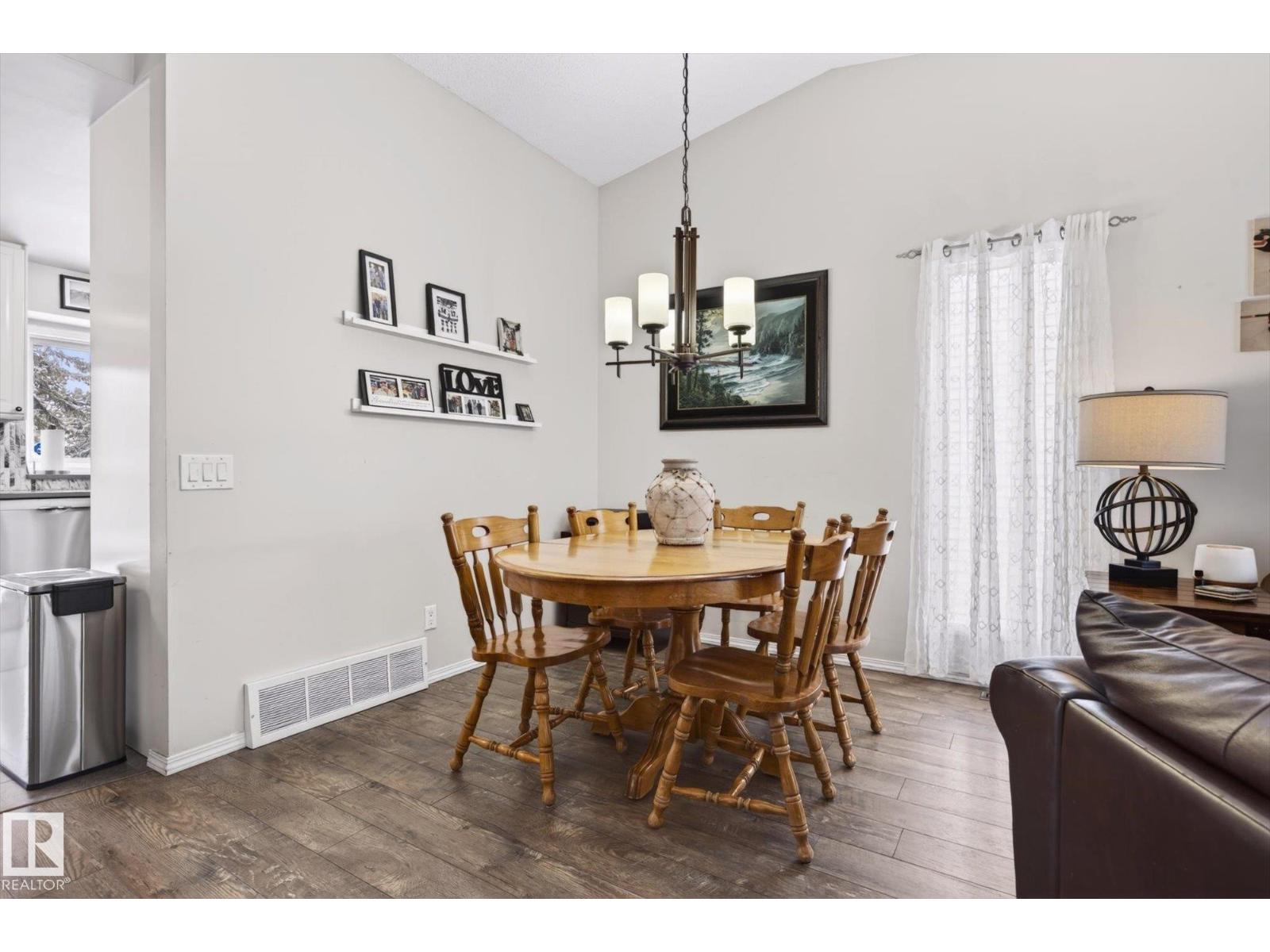 17 LEPINE PL, St. Albert