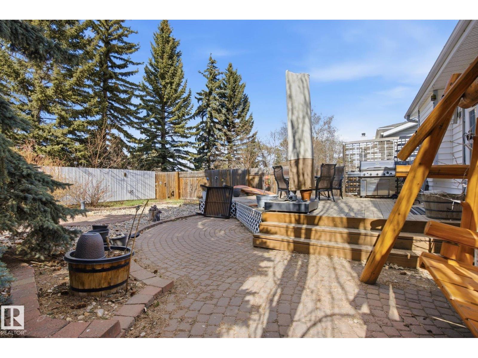 17 LEPINE PL, St. Albert