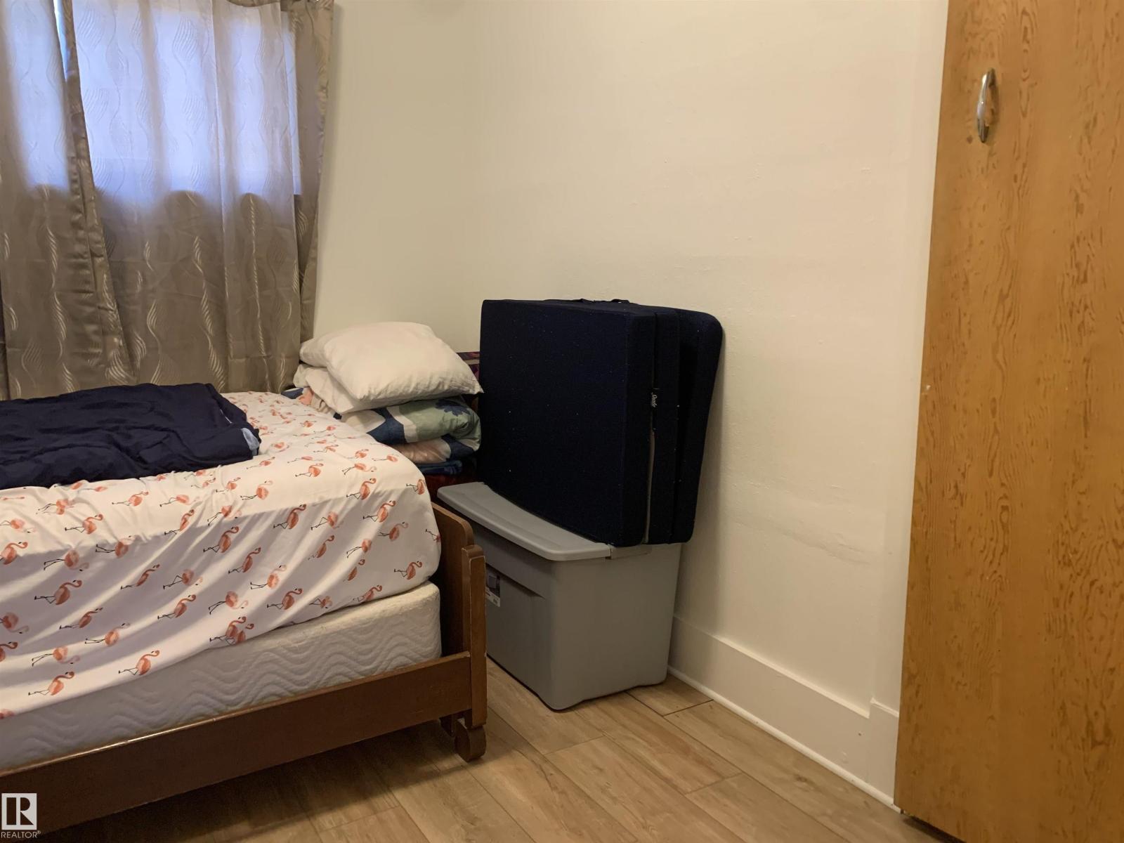 11305 89 ST NW - 12