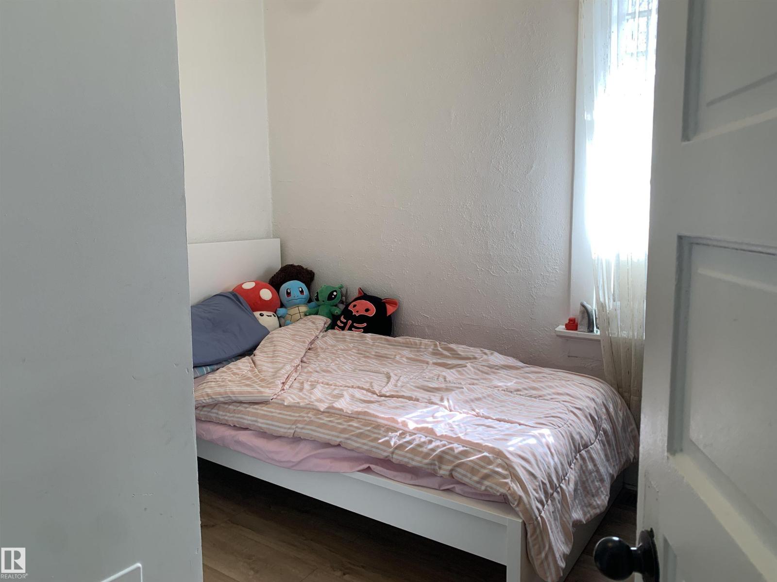 11305 89 ST NW - 13