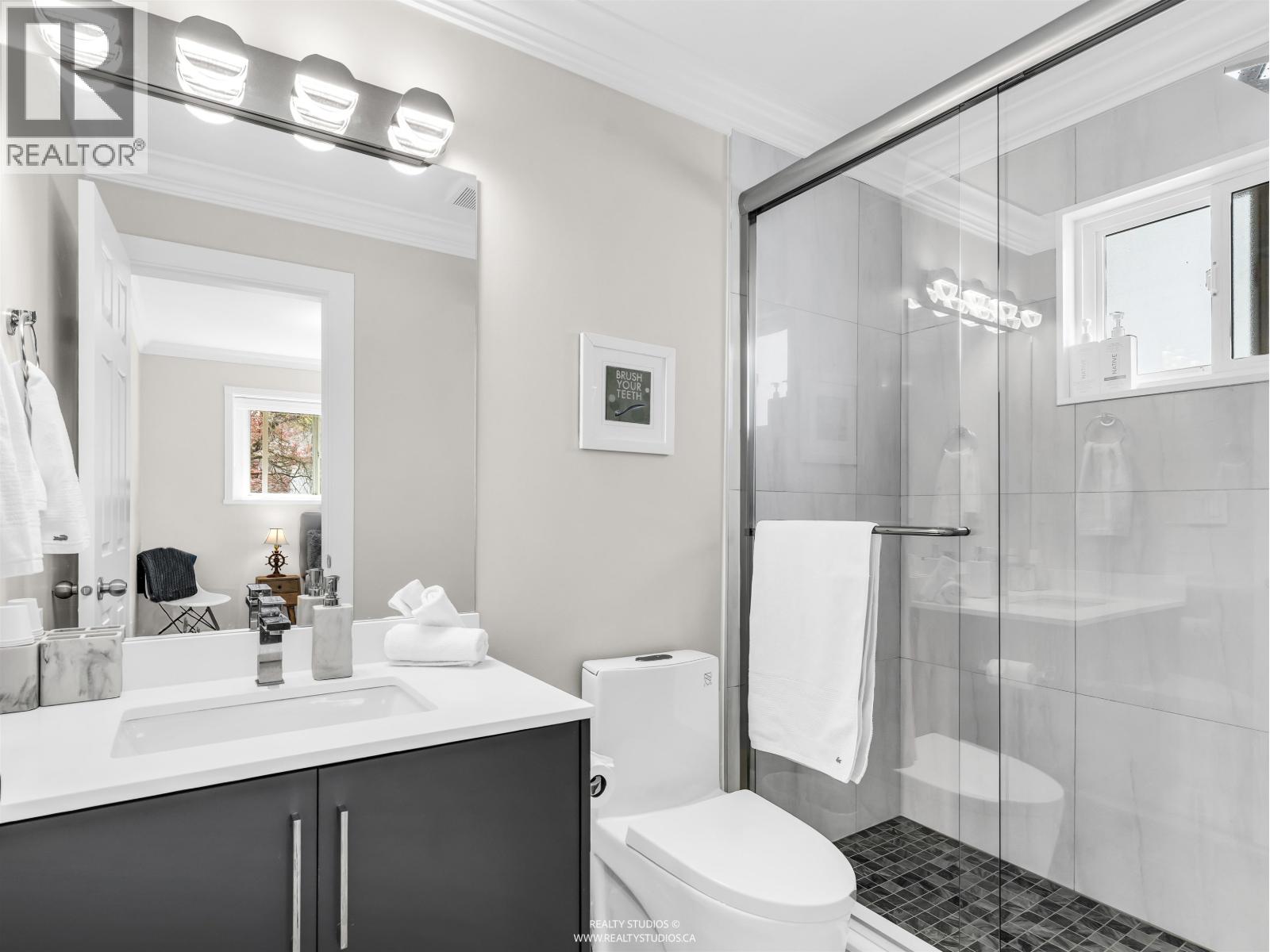 6 Bed, 5 Bath House for Sale in Vancouver – 627 E 30TH AVENUE, Vancouver - Image 29