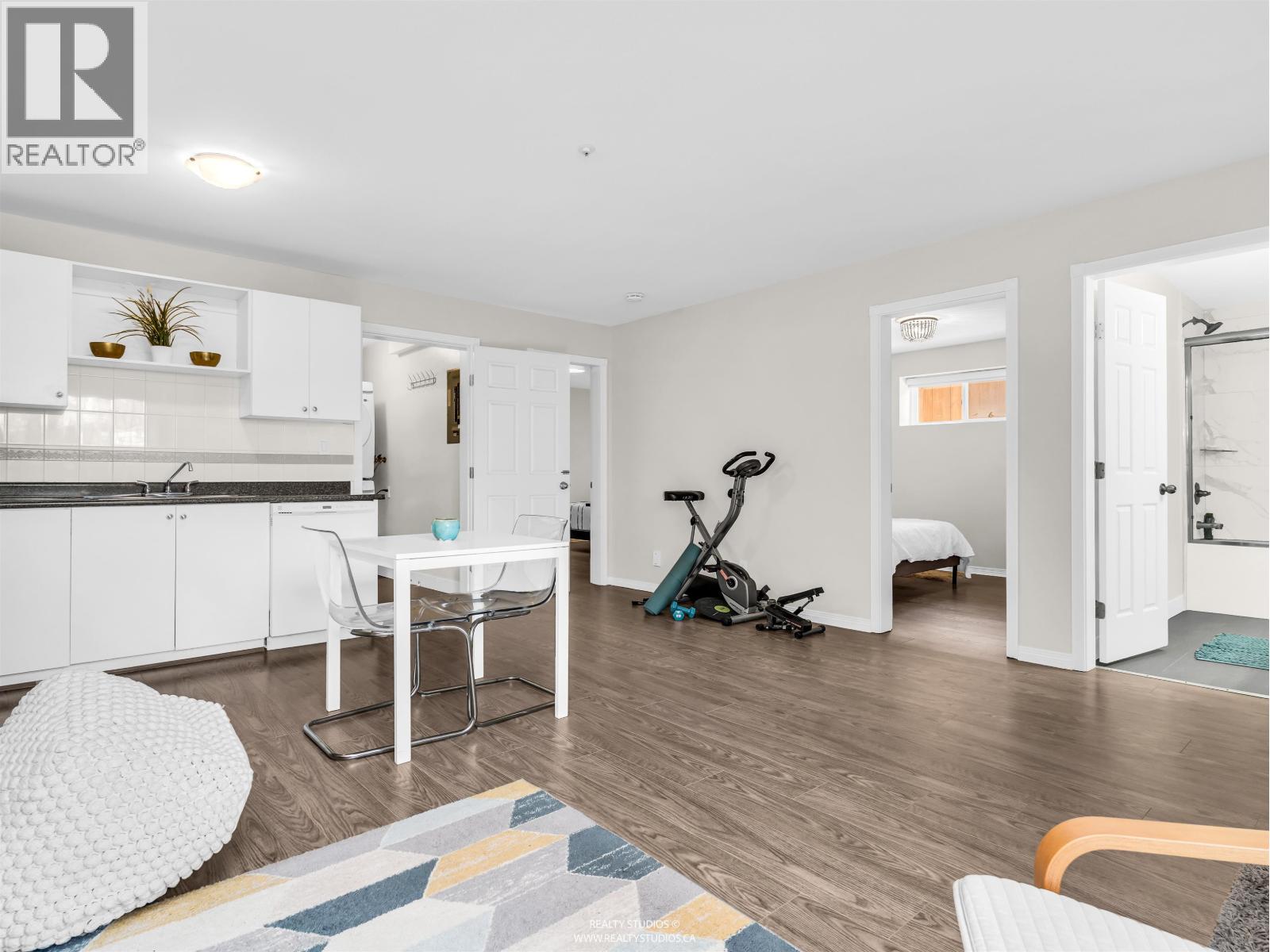 6 Bed, 5 Bath House for Sale in Vancouver – 627 E 30TH AVENUE, Vancouver - Image 32