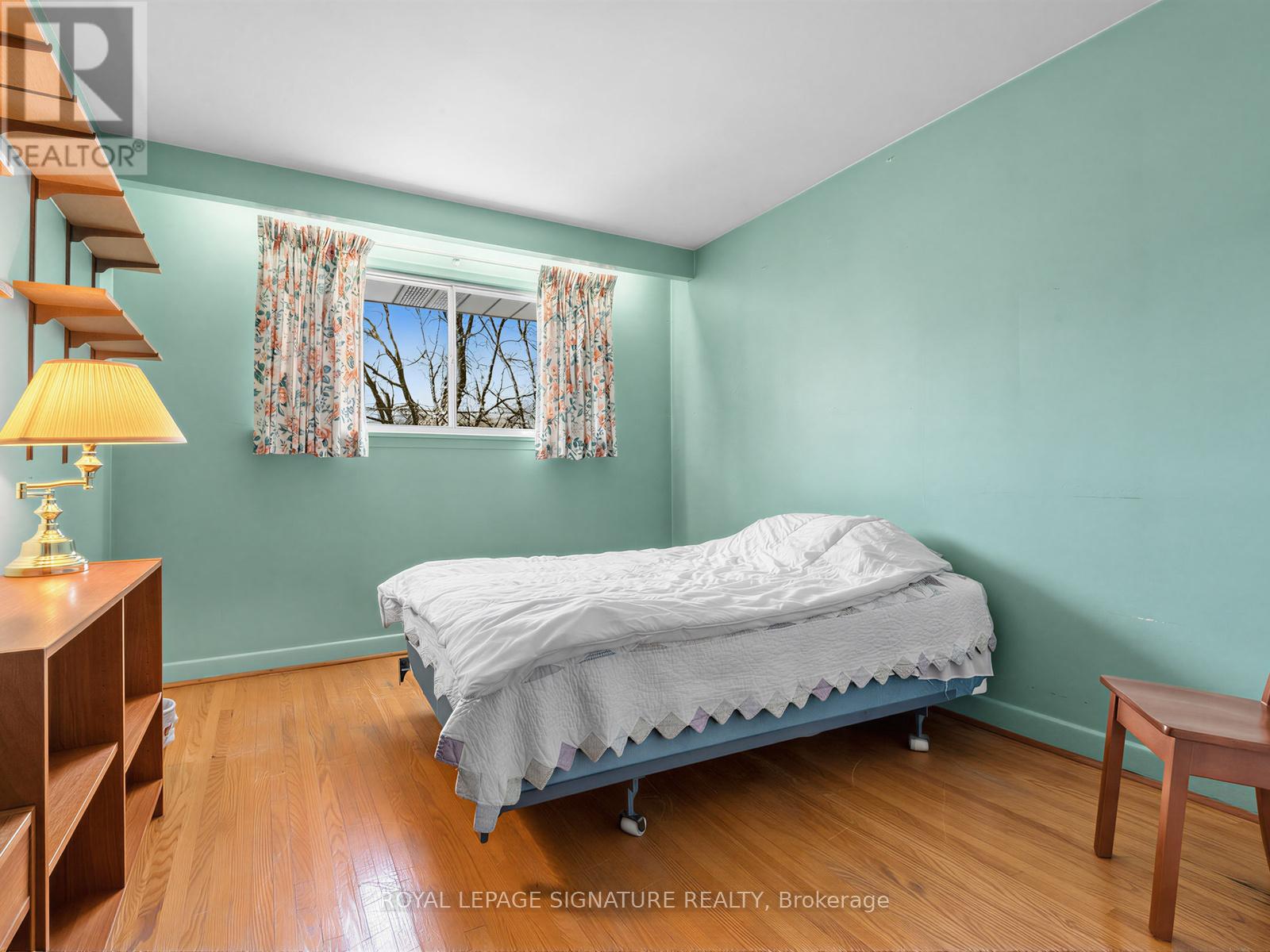 62 DUKINFIELD CRESCENT - 14