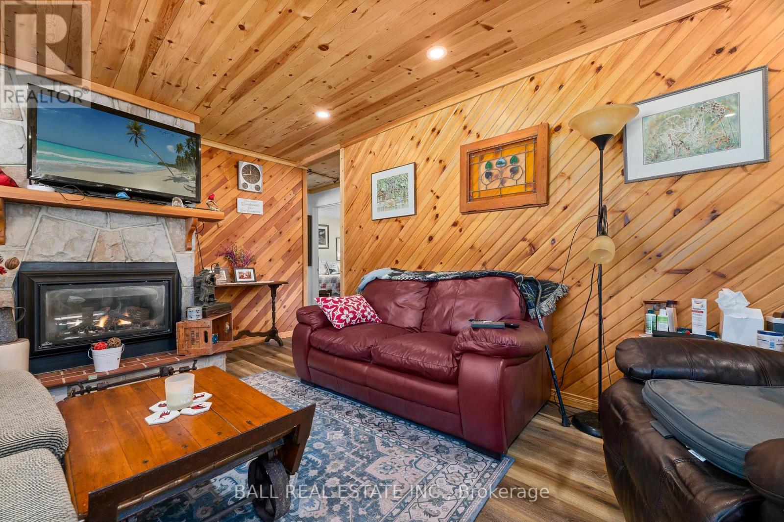 1561 CRYSTAL LAKE ROAD - 13