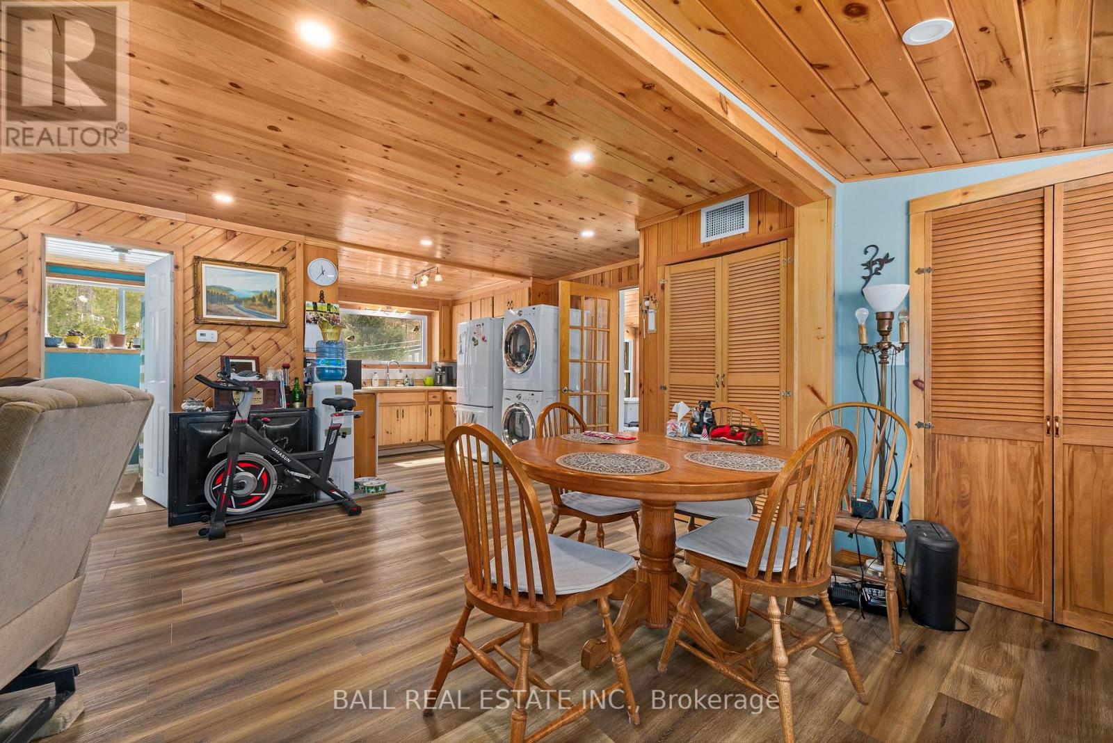 1561 CRYSTAL LAKE ROAD - 14