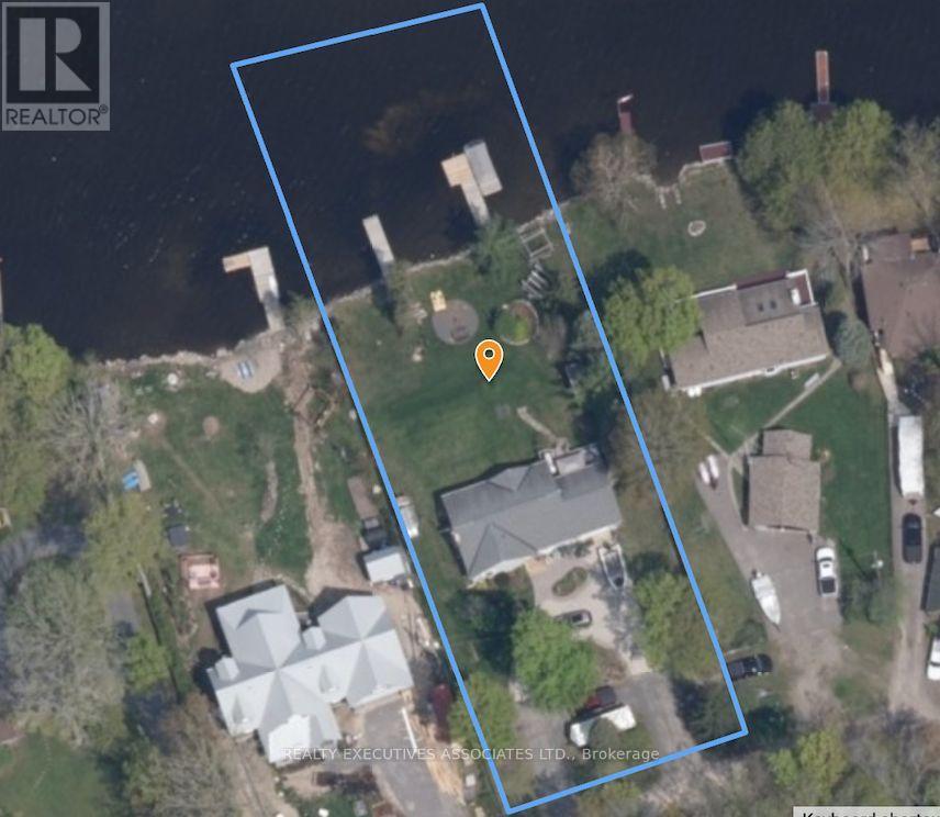 36 WEST LANE - 36