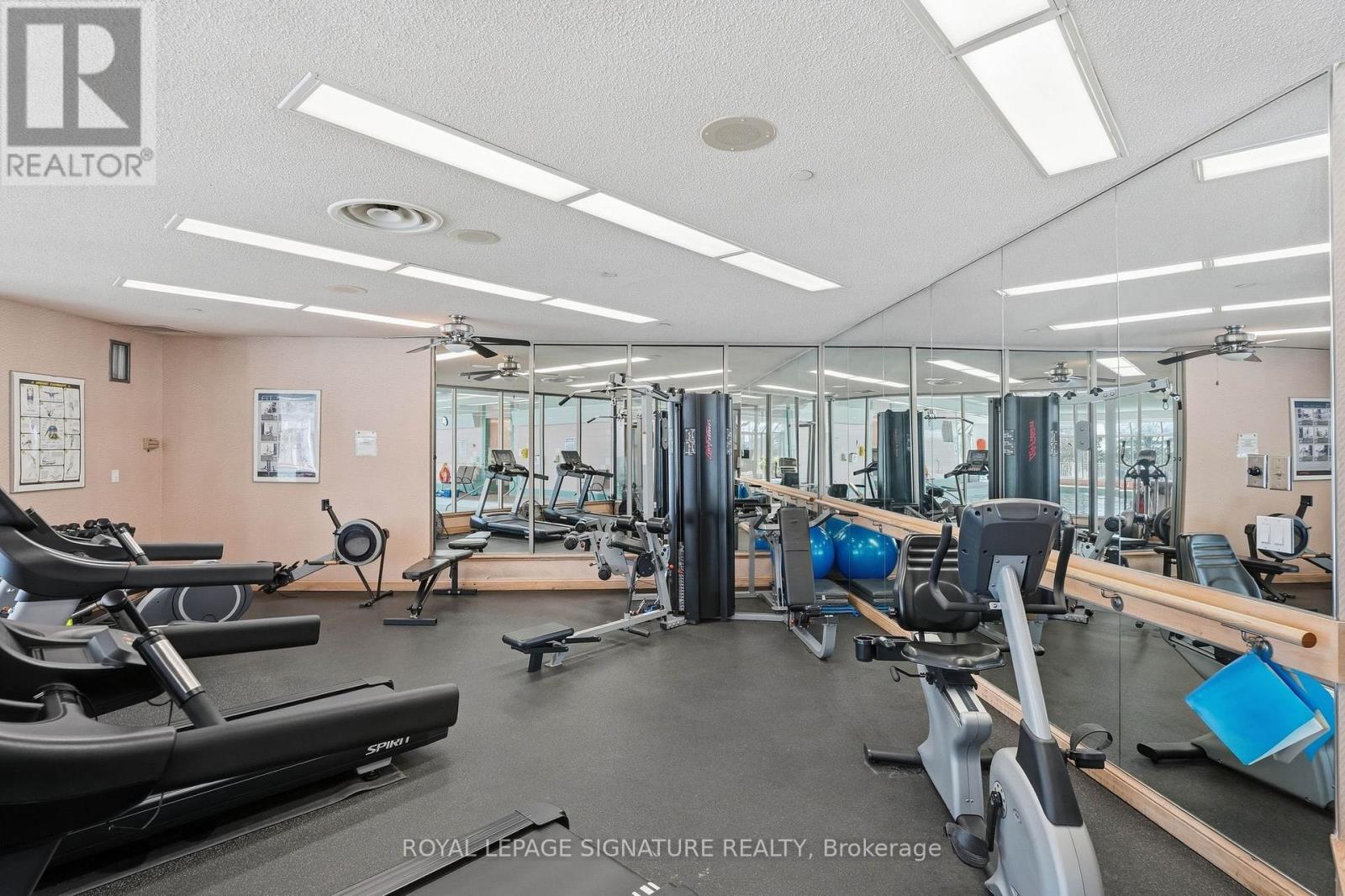 #PH1 20 GUILDWOOD PARKWAY - 22