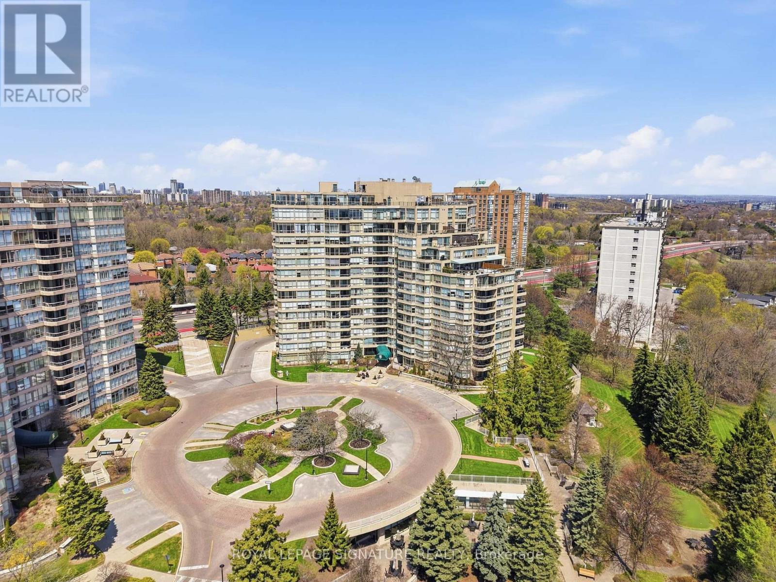 #PH1 20 GUILDWOOD PARKWAY - 31