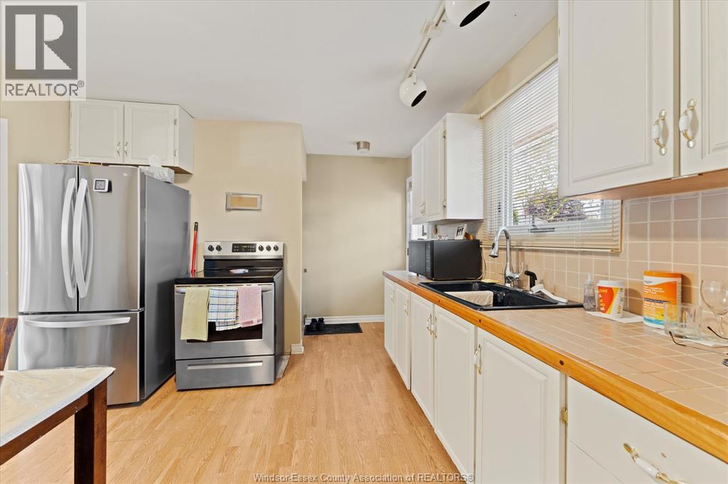 2875 Riviera, Windsor, Ontario, N9E3A5 — Photo 11