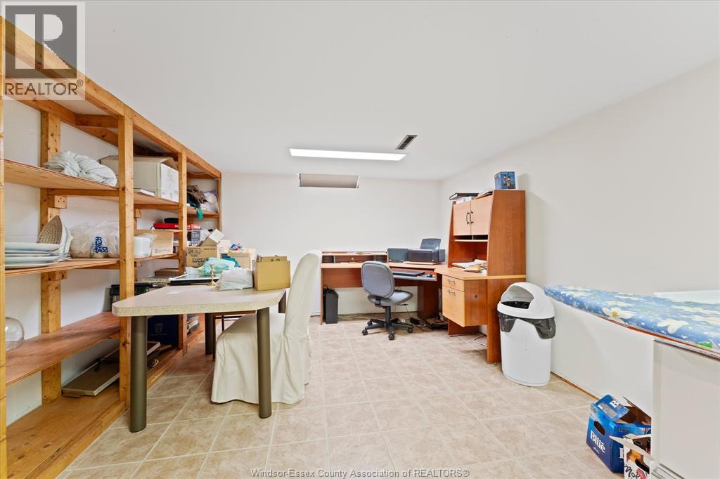 2875 Riviera, Windsor, Ontario, N9E3A5 — Photo 23
