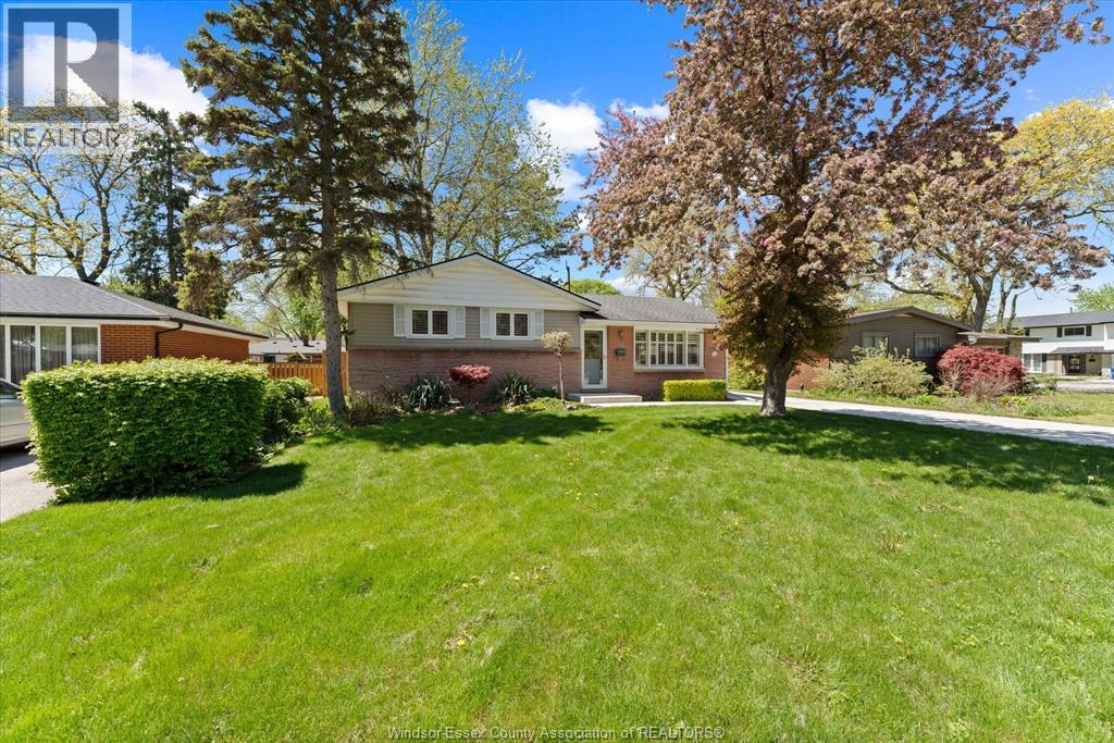 2875 Riviera, Windsor, Ontario, N9E3A5 — Photo 4