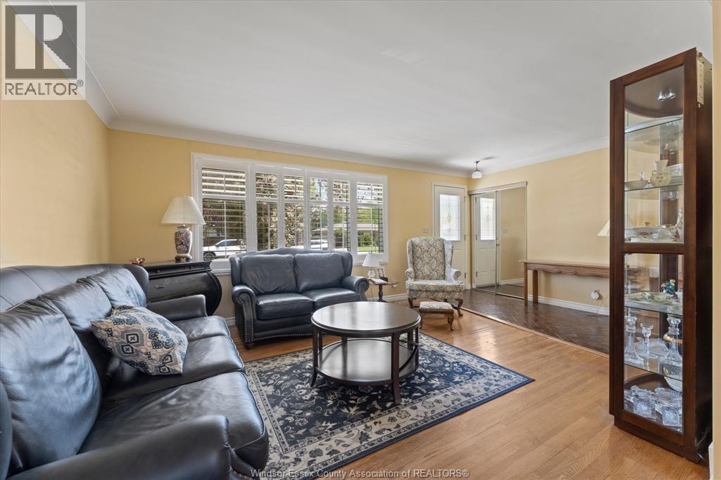 2875 Riviera, Windsor, Ontario, N9E3A5 — Photo 8
