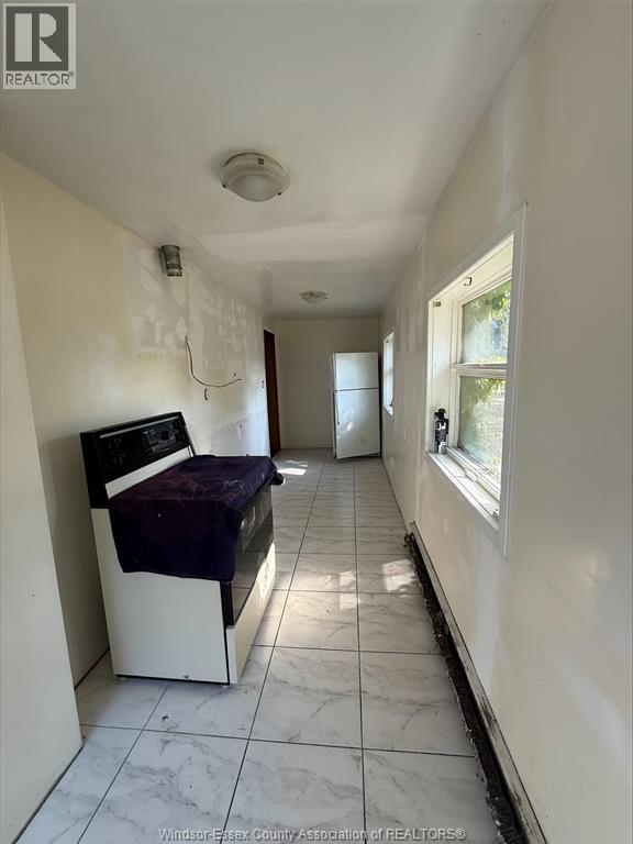 3026 SANDWICH STREET - 16