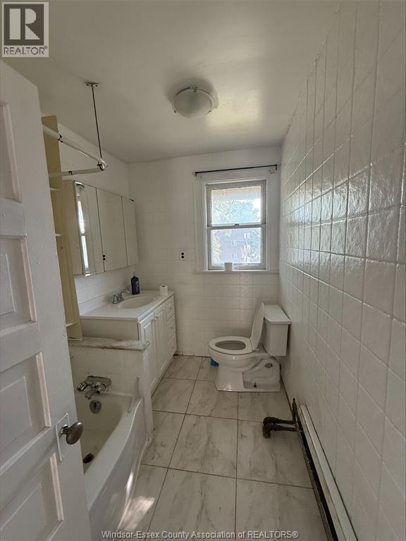 3026 SANDWICH STREET - 18