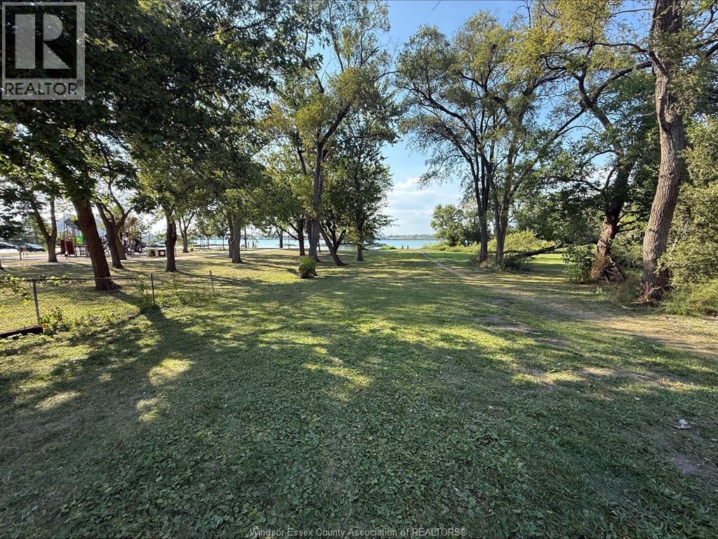 3026 SANDWICH STREET - 34
