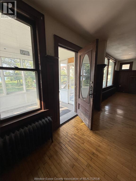 3026 SANDWICH STREET - 4