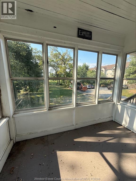 3026 SANDWICH STREET - 9