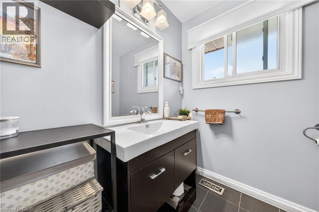 64 SAN FERNANDO Drive, Hamilton, Ontario, L9C2C2 — Photo 18