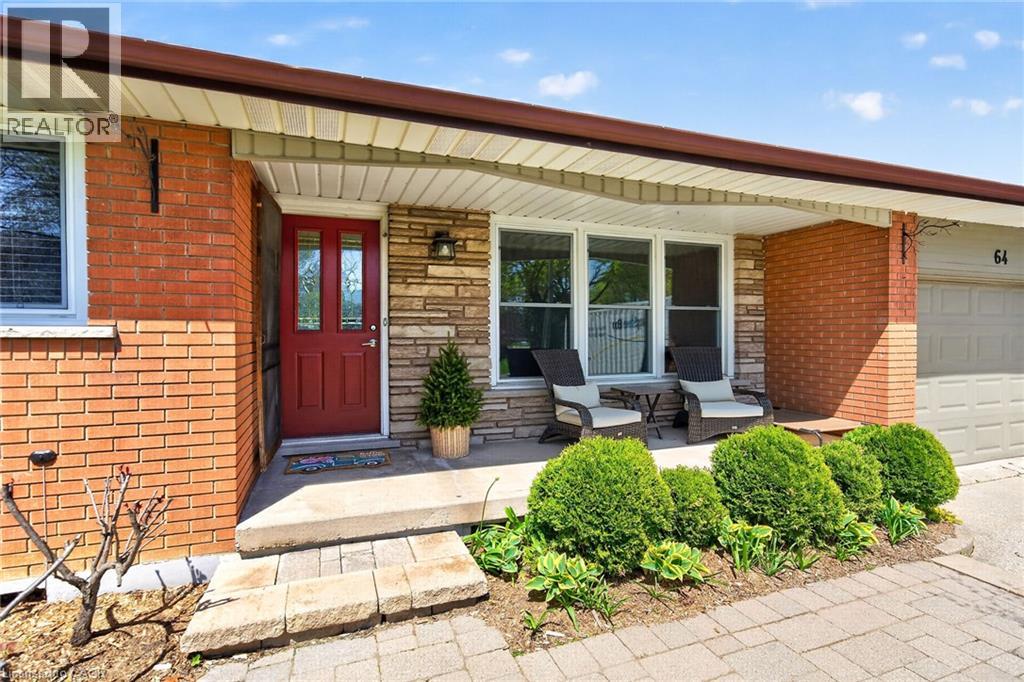 64 SAN FERNANDO Drive, Hamilton, Ontario, L9C2C2 — Photo 2