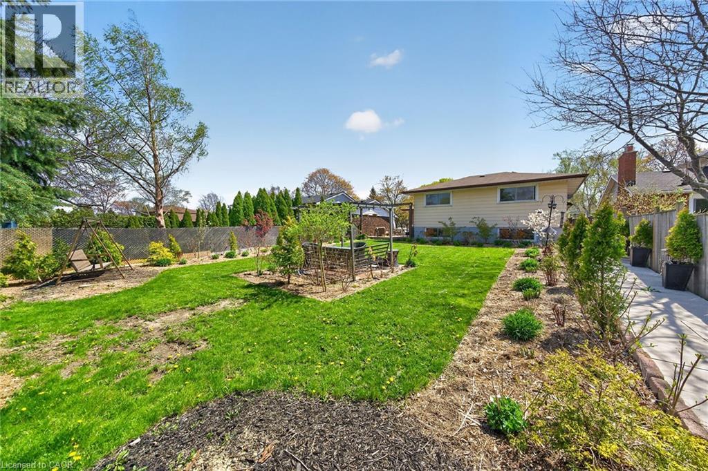 64 SAN FERNANDO Drive, Hamilton, Ontario, L9C2C2 — Photo 39