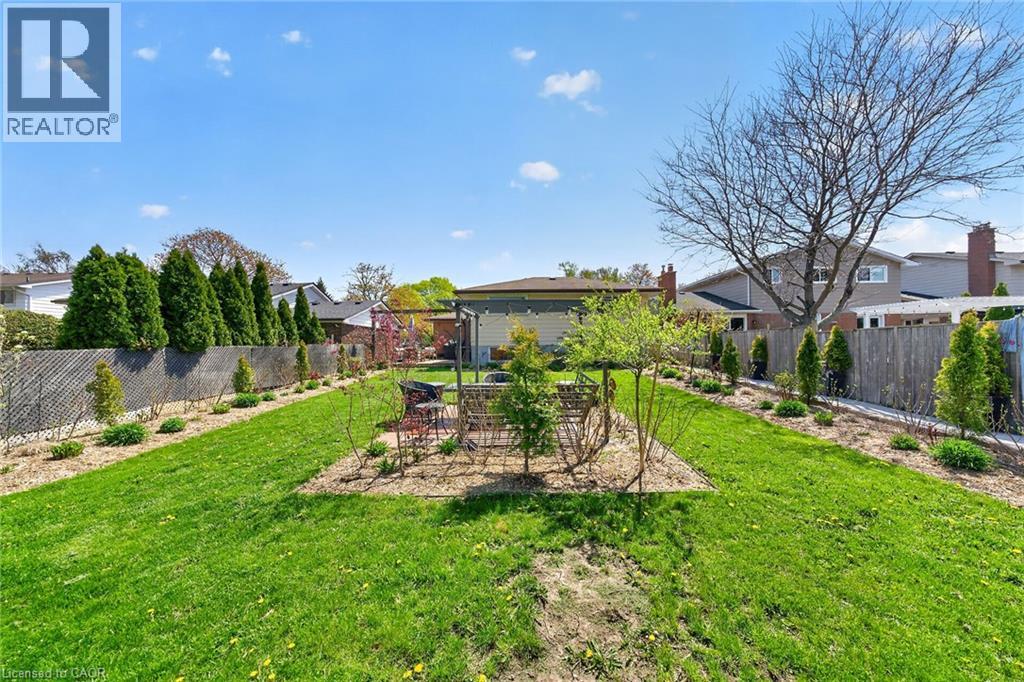 64 SAN FERNANDO Drive, Hamilton, Ontario, L9C2C2 — Photo 41