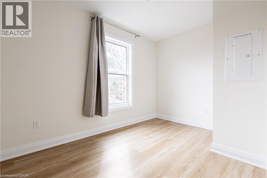 106 EAST Avenue S Unit# 3, Hamilton, Ontario, L8N2T7 — Photo 7