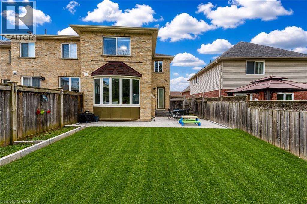 42 DOON MILLS Drive, Kitchener, Ontario, N2P2W9 — Photo 41