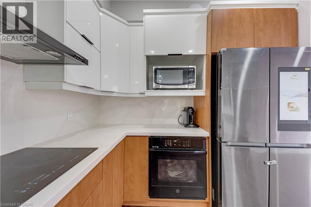 42 DOON MILLS Drive, Kitchener, Ontario, N2P2W9 — Photo 12