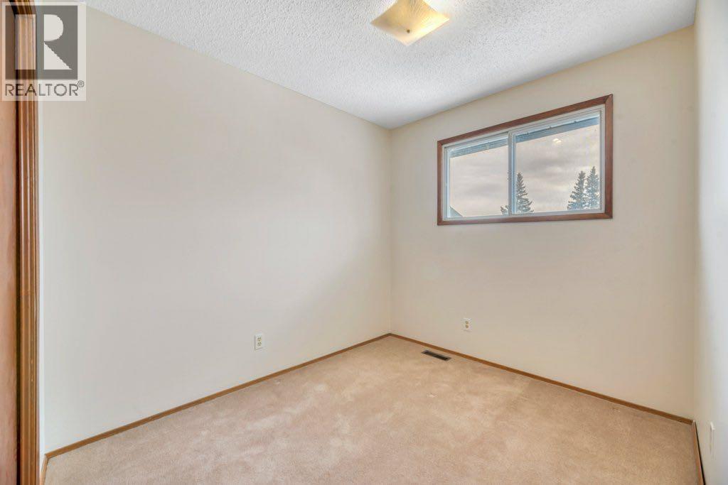 56 Cedarwood Hill SW - 24
