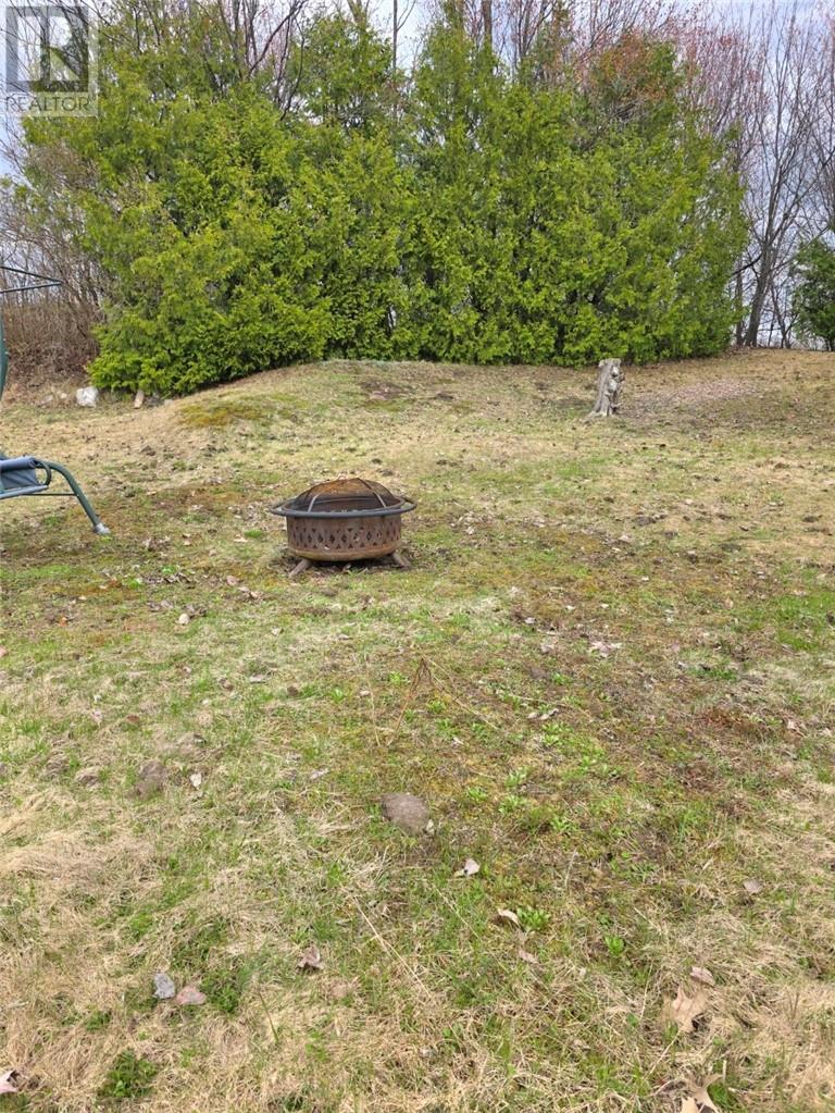 10 Cuthbertson Drive, Lively, Ontario, P3Y1B9 — Photo 9