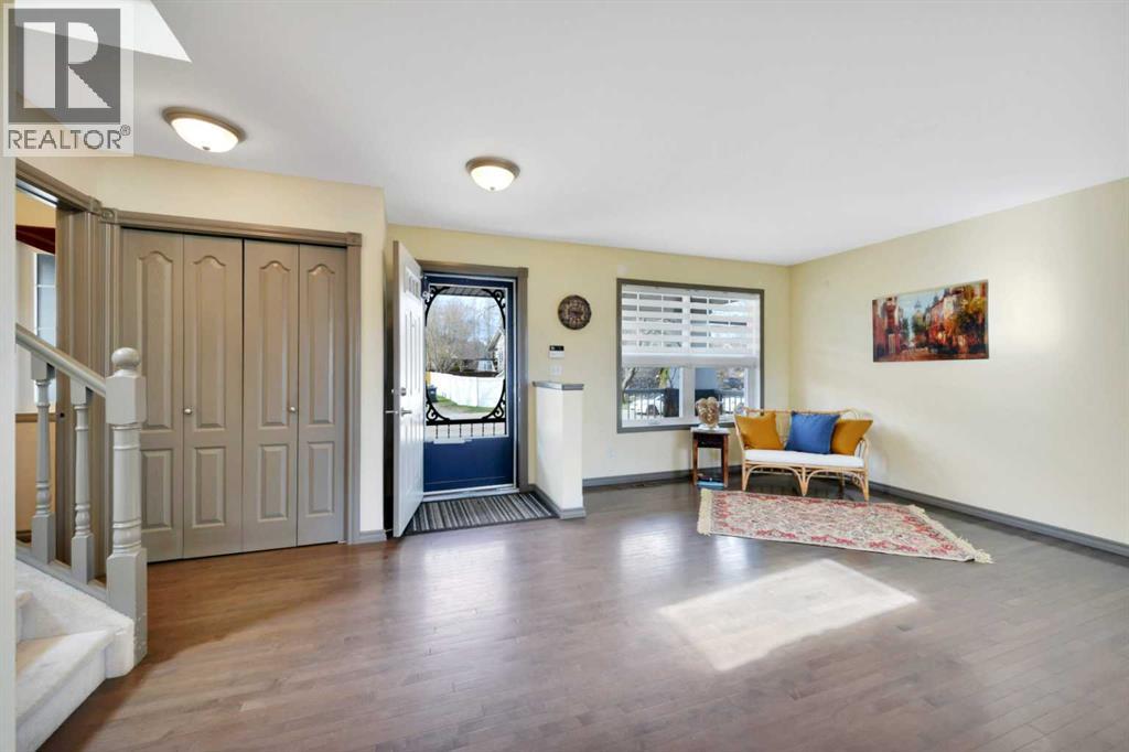 93 White Avenue, Red Deer