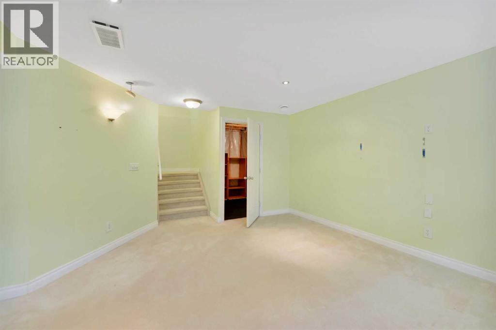 93 White Avenue, Red Deer