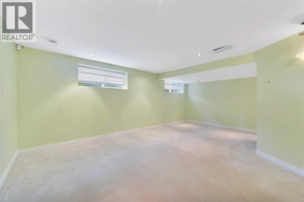 93 White Avenue, Red Deer