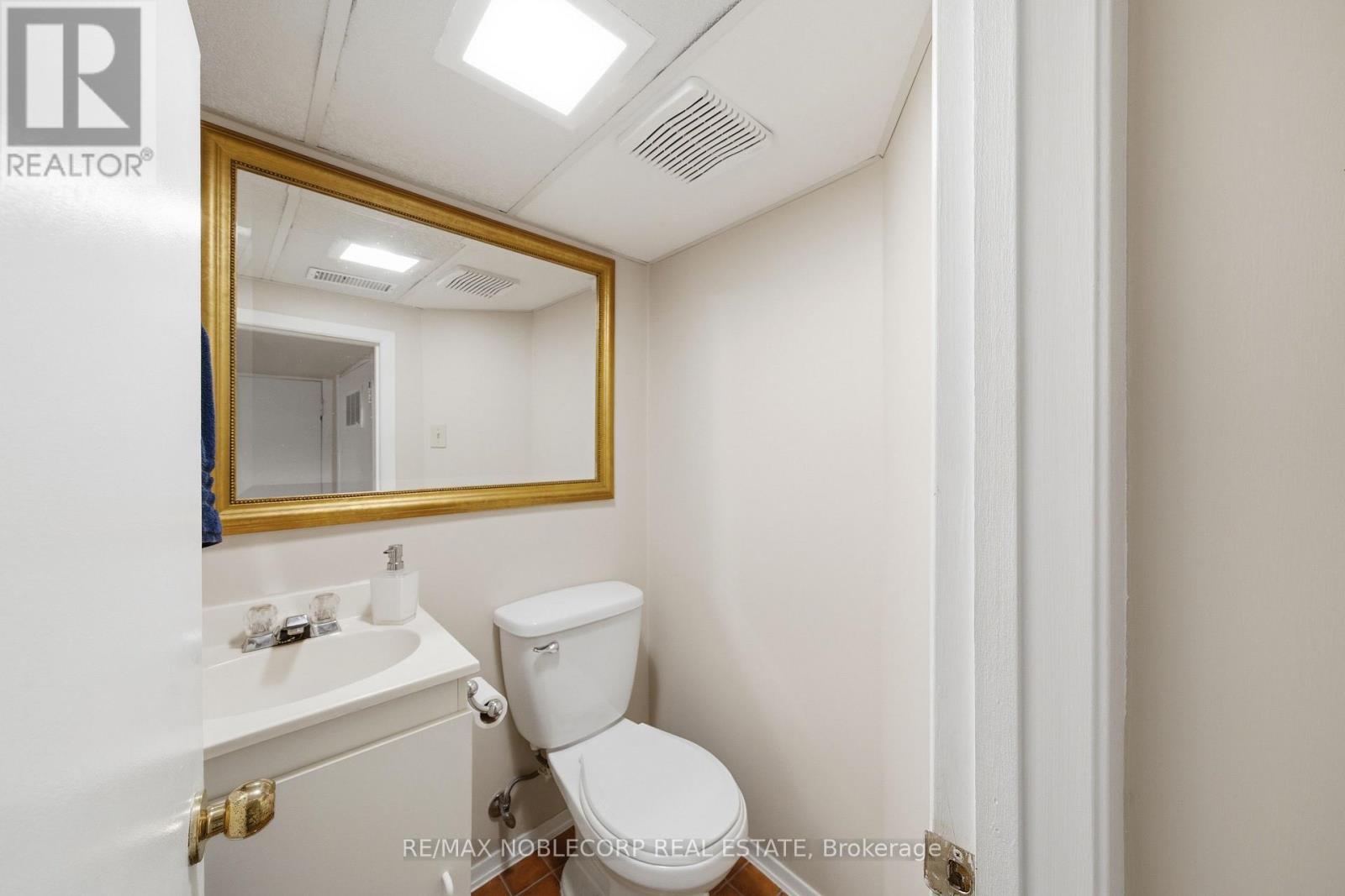 144B ROSLIN AVENUE - 27