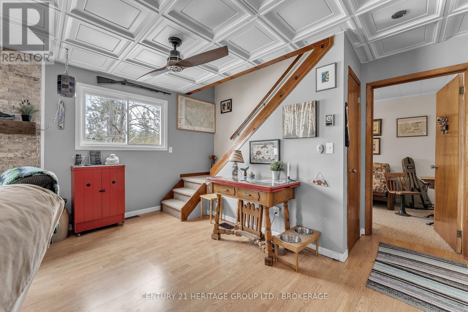 245 TAGGART LANE - 16