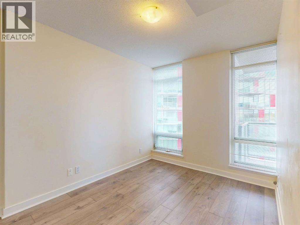 #605 30 Brentwood Common NW - 18