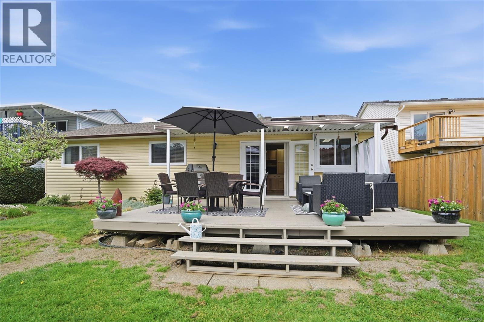 2517 Nadely Cres - 16