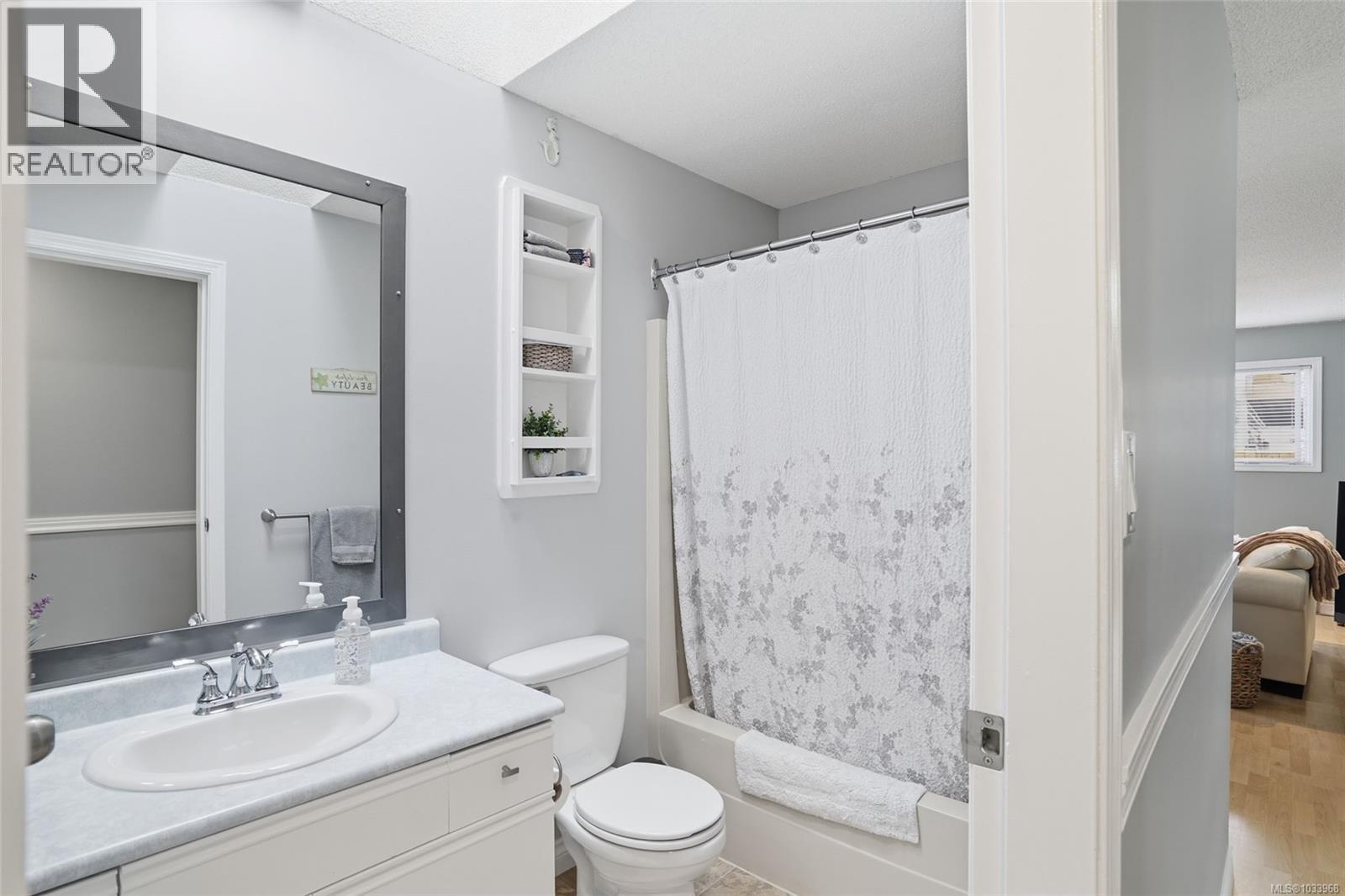 2517 Nadely Cres - 19