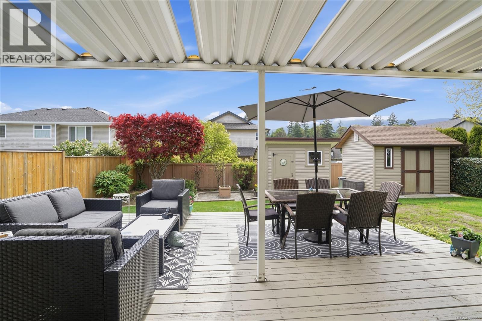 2517 Nadely Cres - Image 2