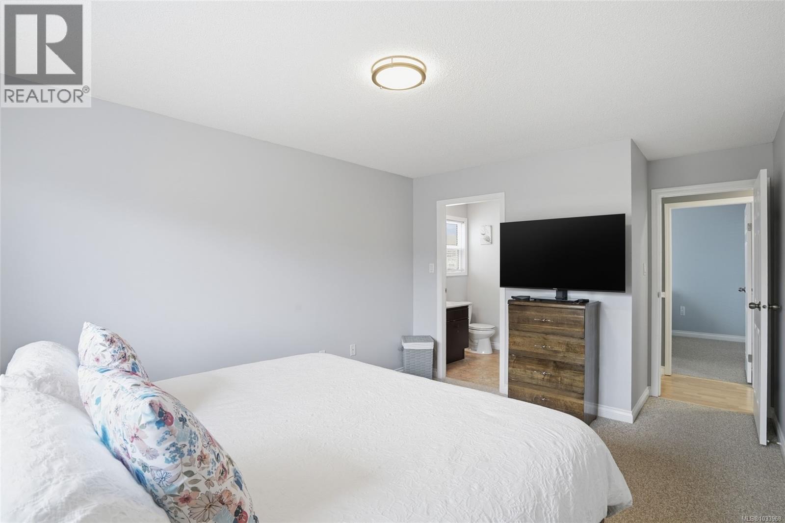 2517 Nadely Cres - 24