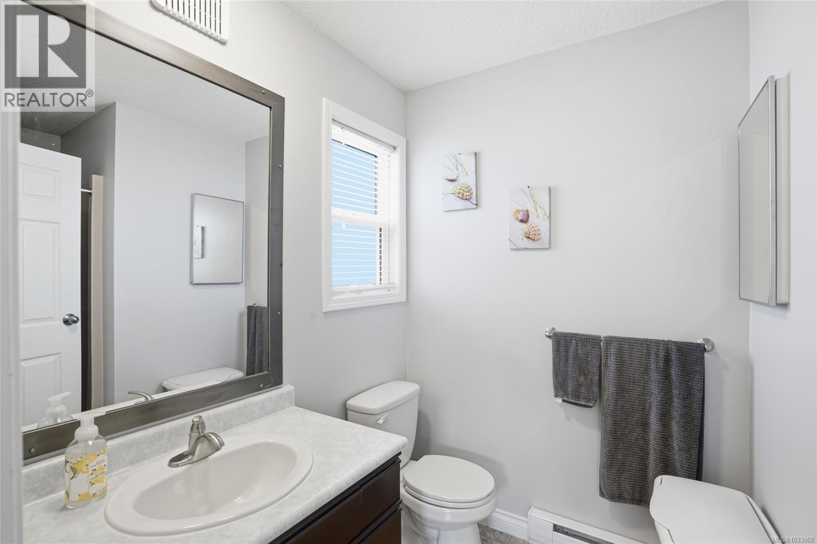 2517 Nadely Cres - 25