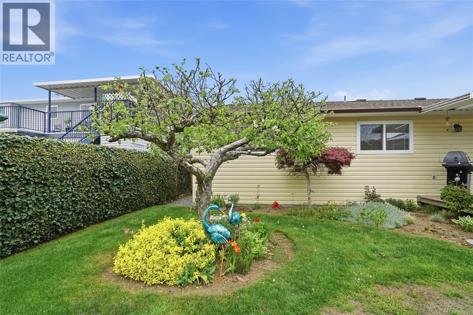 2517 Nadely Cres - 34