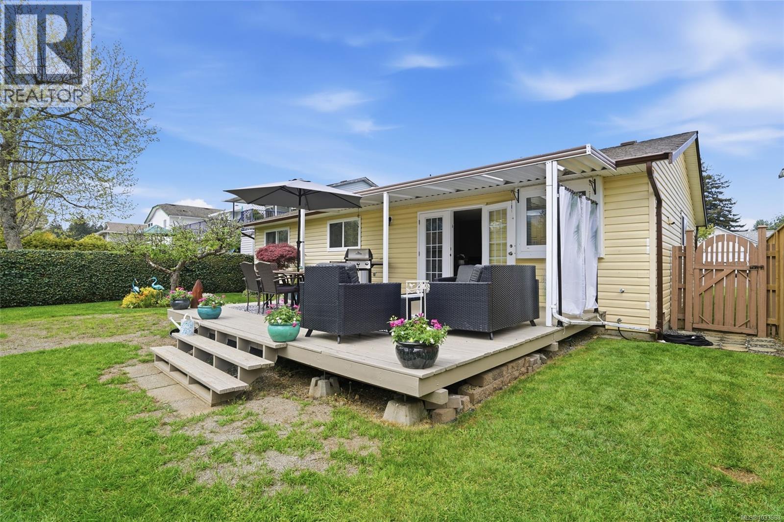 2517 Nadely Cres - 35